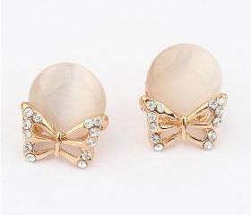 fashion Sweet Kitty exquisite Rhinestone studded Bow Earrings